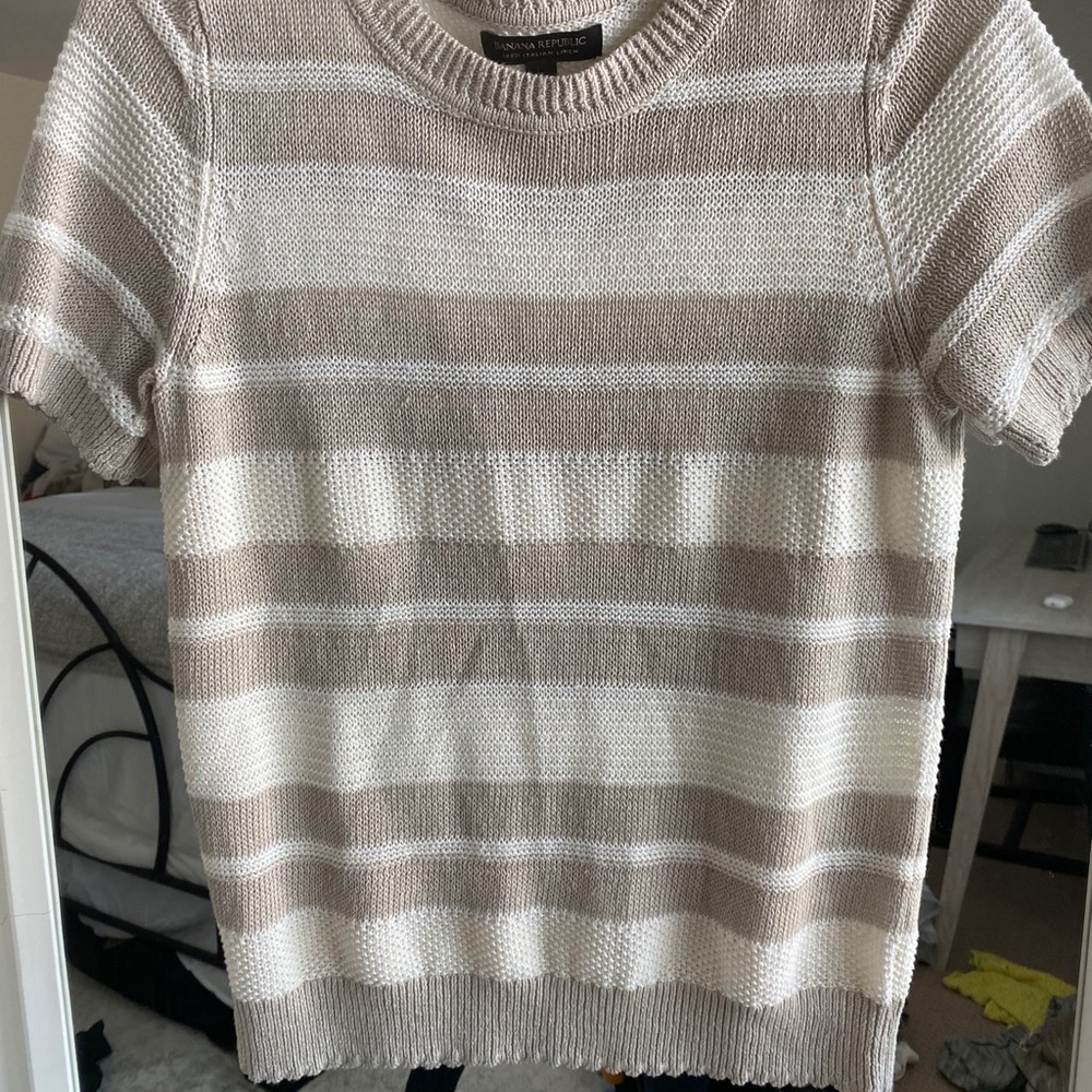 Short sleeve knit